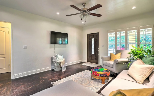 photo 4 of Biscayne Park Vacation Rental w/ Yard!