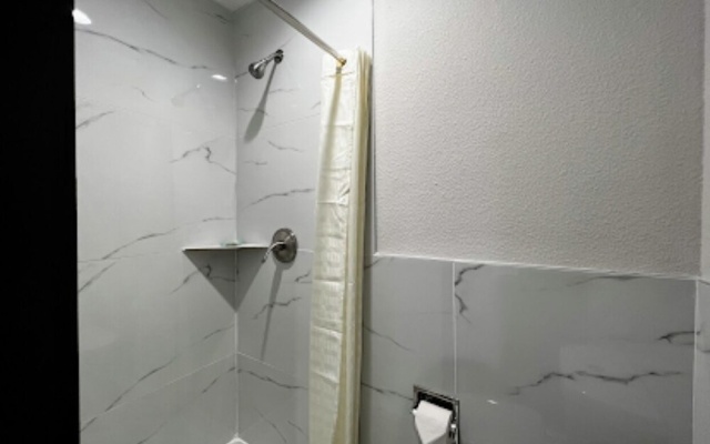 photo 4 of Bishop Arts Suites Downtown Dallas Near I-35E