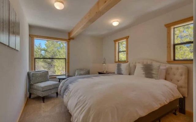 photo 2 of Black Bear by Avantstay Spacious Viking Lodge in Tahoe Donner w/ Game Room & Hot Tub!