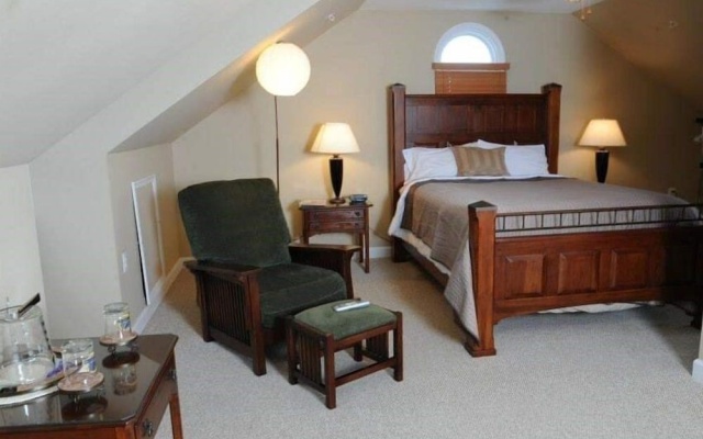 photo 4 of Blue Heron Inn - A Bed and Breakfast LLC