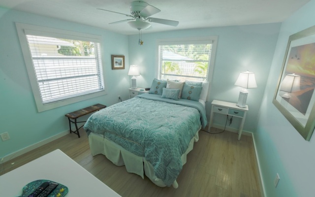 photo 5 of Blue Oasis