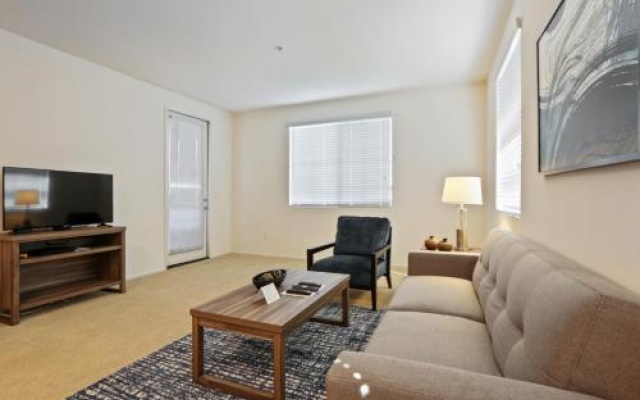 photo 5 of Bluebird Suites in Irvine