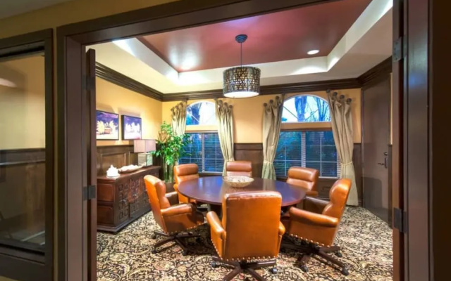 photo 2 of Bluebird Suites in Santa Clara