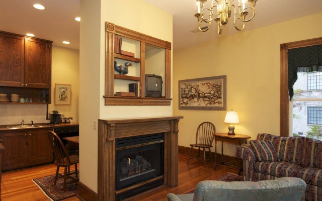 photo 3 of Bluff View Inn