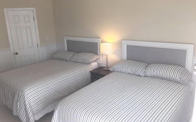 photo 3 of Boardwalk Beach Inn