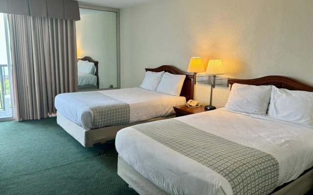photo 2 of Boardwalk Beach Resort