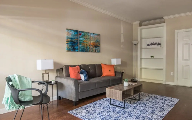 photo 2 of Midtown Apartments by Frontdesk