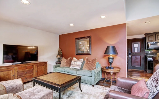 photo 5 of Rustic Mountain View 2Bedroom Condo- Lodge at Vail by RedAwning