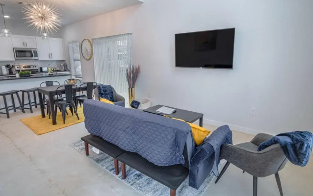 photo 3 of Brand NEW 5 Stylish 3BR Near Exciting Downtown