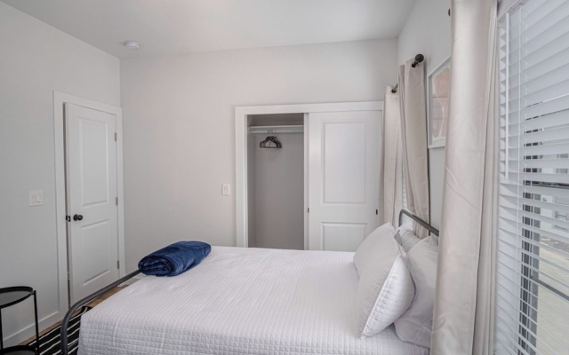photo 4 of Stylish Living New 3BR 2.5ba at Amazing Downtown