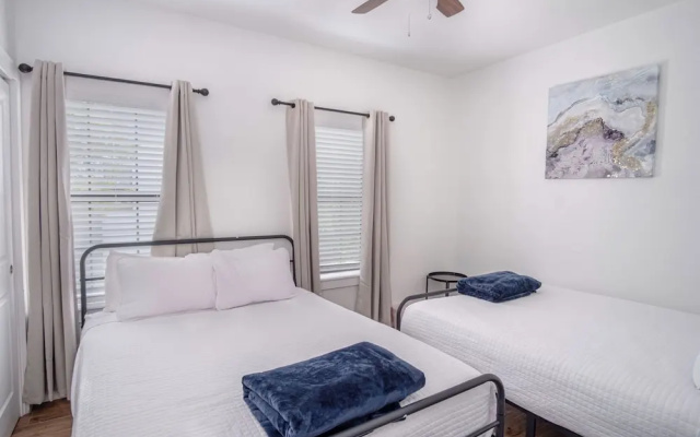 photo 2 of Refreshing Stay Awaits 3BR Home w/ Outdoor Seating