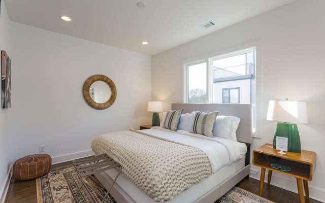 photo 4 of Ech2 - Perfect Palace in City Heights With Rooftop Terrace and Tons of Space!