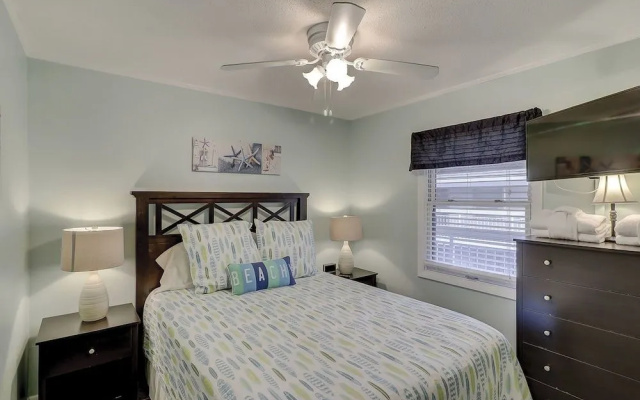 photo 3 of Breakers 320 by RedAwning