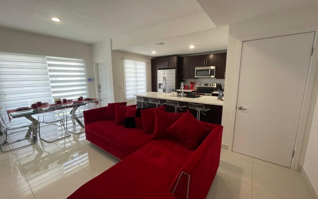 photo 2 of Breathtaking Sky Terrace 4BR/4BA BBQ/BAR - New Home