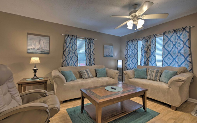 photo 2 of Breezy Gulfport Getaway < 1 Mile to Beach + Casino