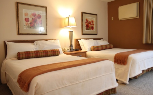 photo 5 of Brentwood Inn & Suites