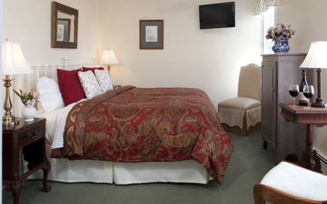 photo 2 of Brewster House Bed & Breakfast