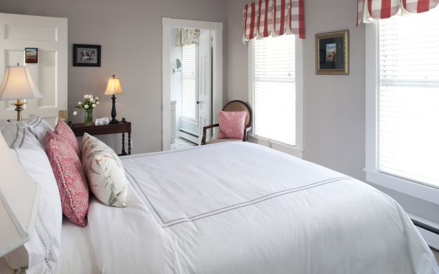 photo 4 of Brewster House Bed & Breakfast