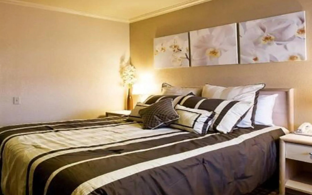 photo 4 of BridgePoint Inn Daly City