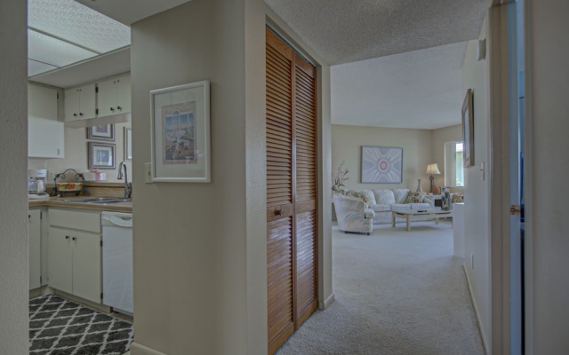 photo 3 of Bridgeport Condominiums