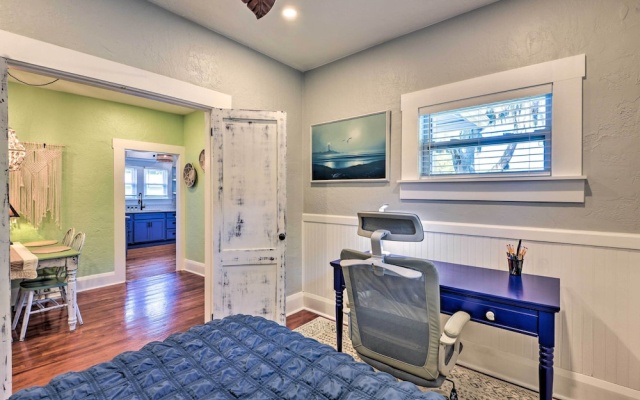 photo 4 of Bright Bradenton Retreat: 1 Mi to Downtown!