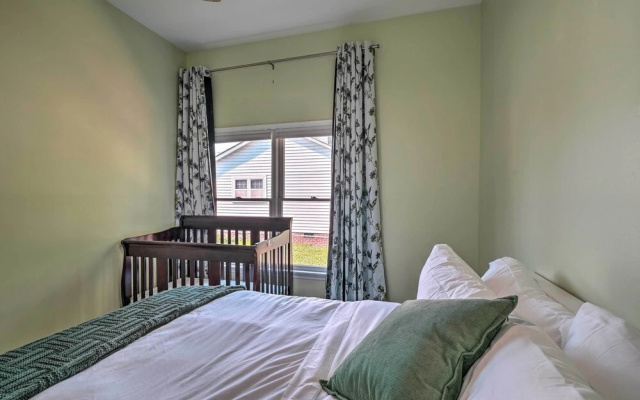 photo 4 of Bright Durham Home w/ Fully Furnished Deck!