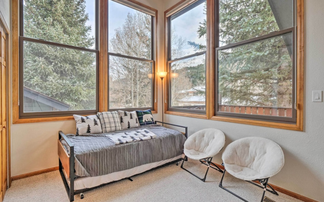 photo 3 of Bright Eagle-vail Escape w/ Deck + Mtn Views!