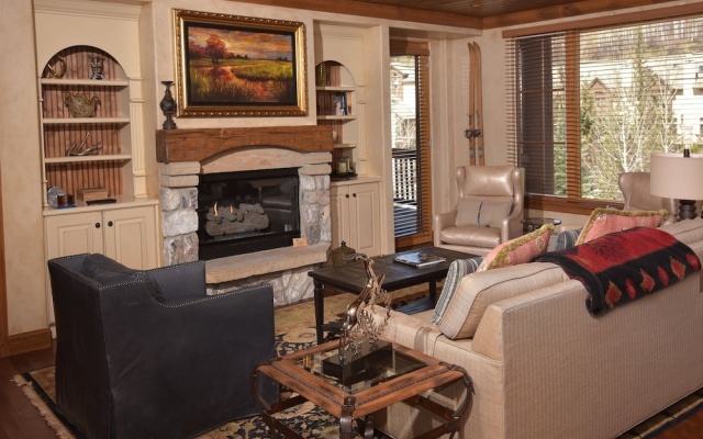 photo 2 of Bright Ski In/out 3br 3.5ba 3 Bedroom Condo by RedAwning