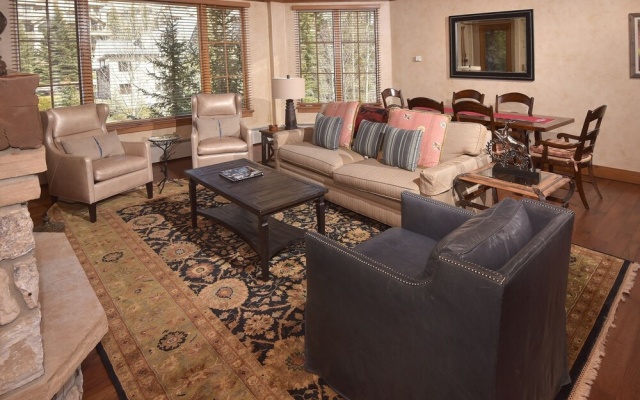 photo 5 of Bright Ski In/out 3br 3.5ba 3 Bedroom Condo by RedAwning