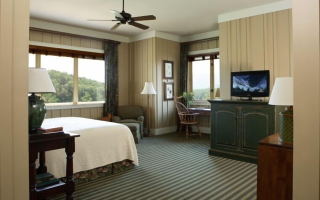 photo 3 of Bright's Creek Lodge