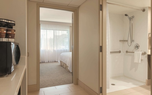 photo 3 of Brookfield Suites Hotel