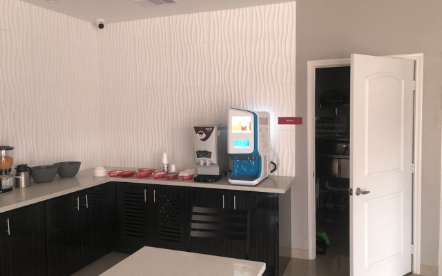 photo 4 of Budget Host Inn & Suites