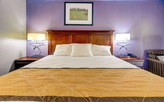 photo 2 of Budget Inn Ellijay