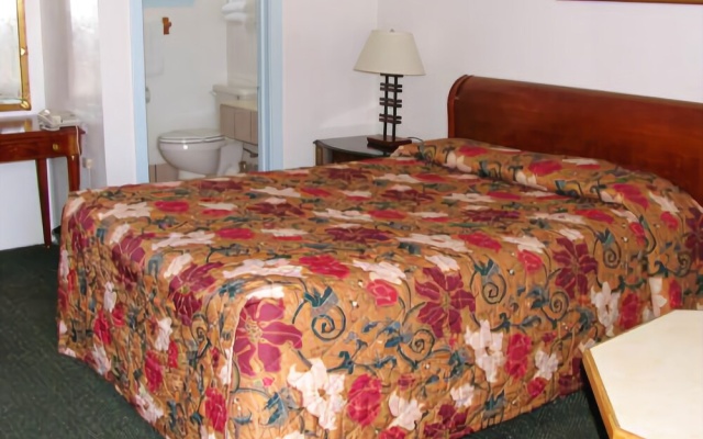 photo 5 of Budget Inn Greenfield