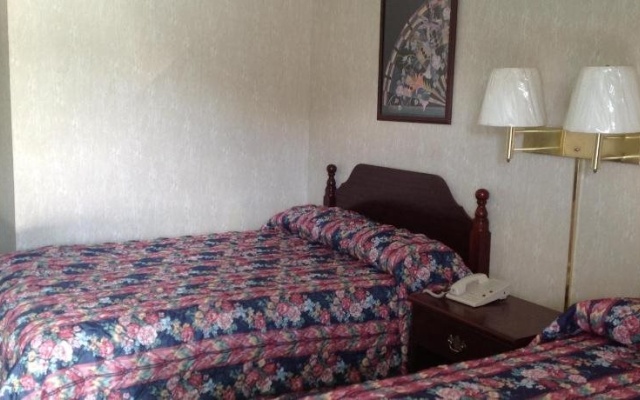 photo 2 of Budget Inn Hazelwood