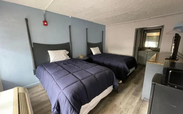 photo 5 of Budgetel Inn & Suites