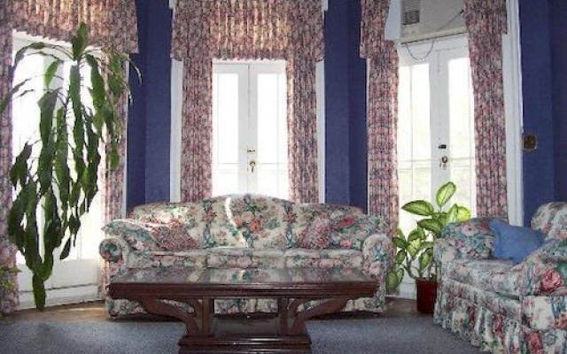 photo 2 of Bullis House Inn
