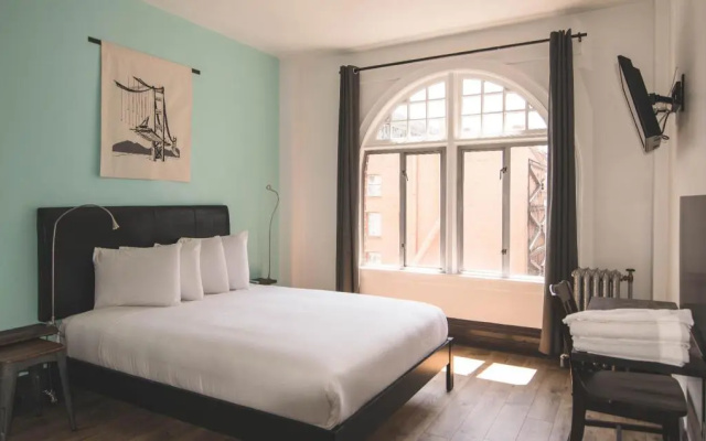 photo 2 of The Bartlett Hotel and Guesthouse