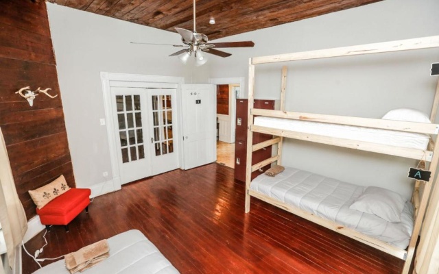 photo 5 of Bunkwood Hostel