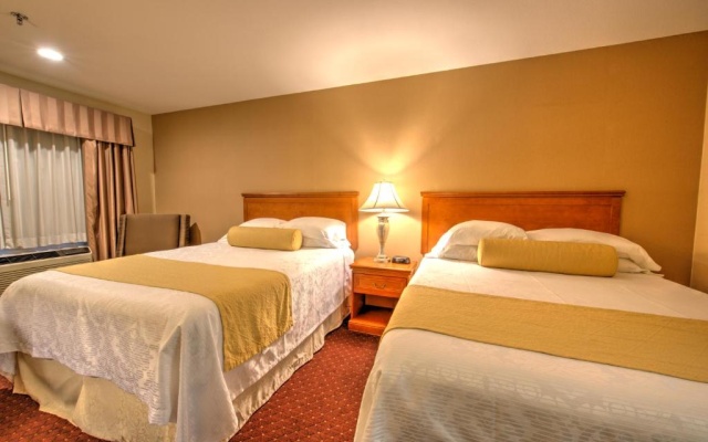 photo 4 of Burbank Inn and Suites