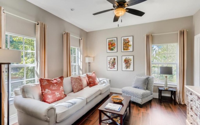 photo 3 of Buttercup 3bd 3ba Sleep 7 on Quiet Street