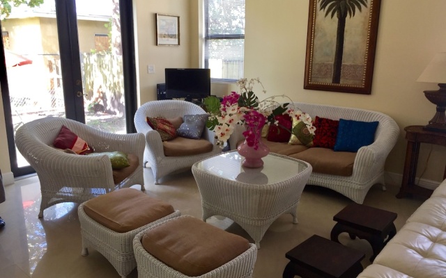 photo 3 of Cacha Garin Art House