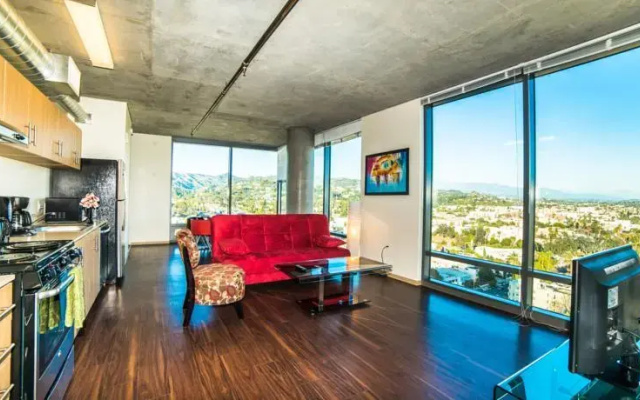 photo 3 of California Treasure Apartment