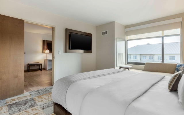 photo 4 of DoubleTree by Hilton Charleston Riverview