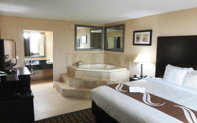 photo 3 of Quality Inn Pasadena - Houston East