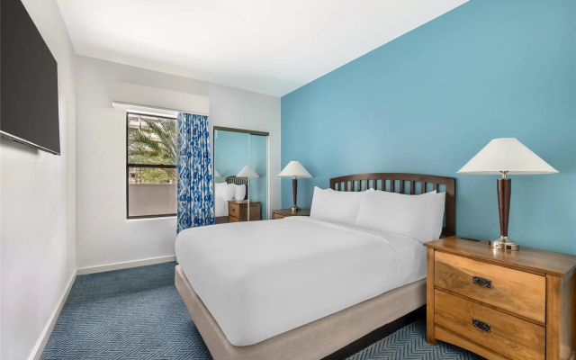 photo 3 of Hilton Vacation Club Cancun Resort Las Vegas