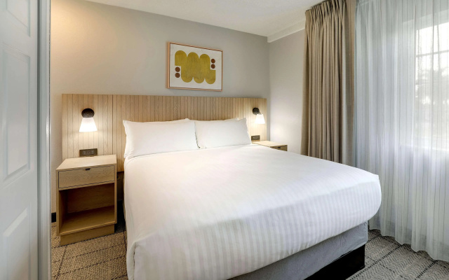 photo 5 of Sonesta Simply Suites Baltimore BWI Airport