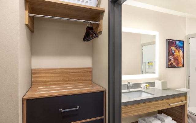 photo 4 of Candlewood Suites Bessemer - Birmingham SW by IHG