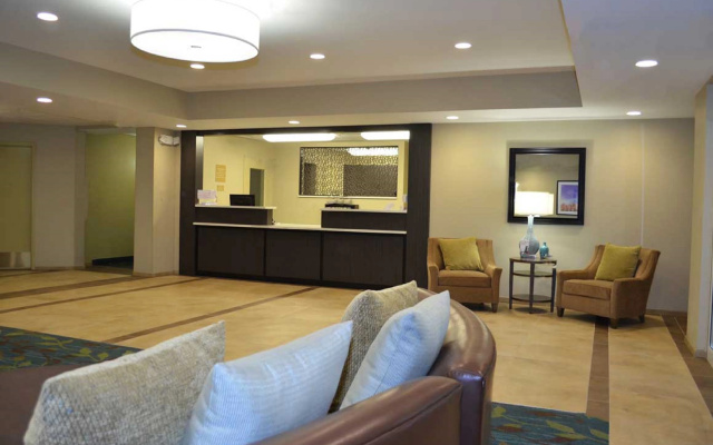 photo 5 of Candlewood Suites Carrollton by IHG