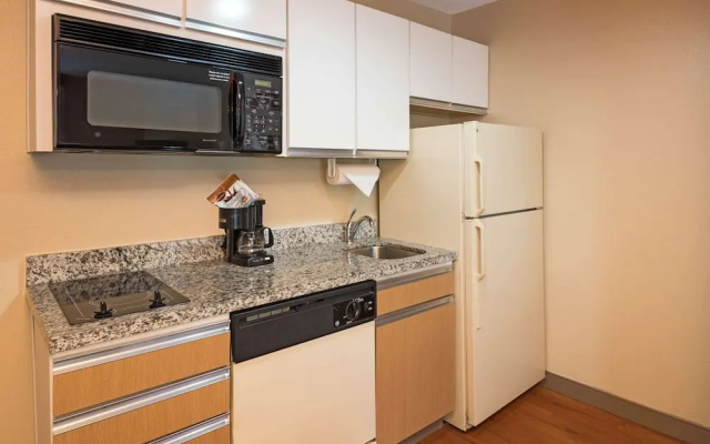 photo 3 of Candlewood Suites Charlotte-Coliseum